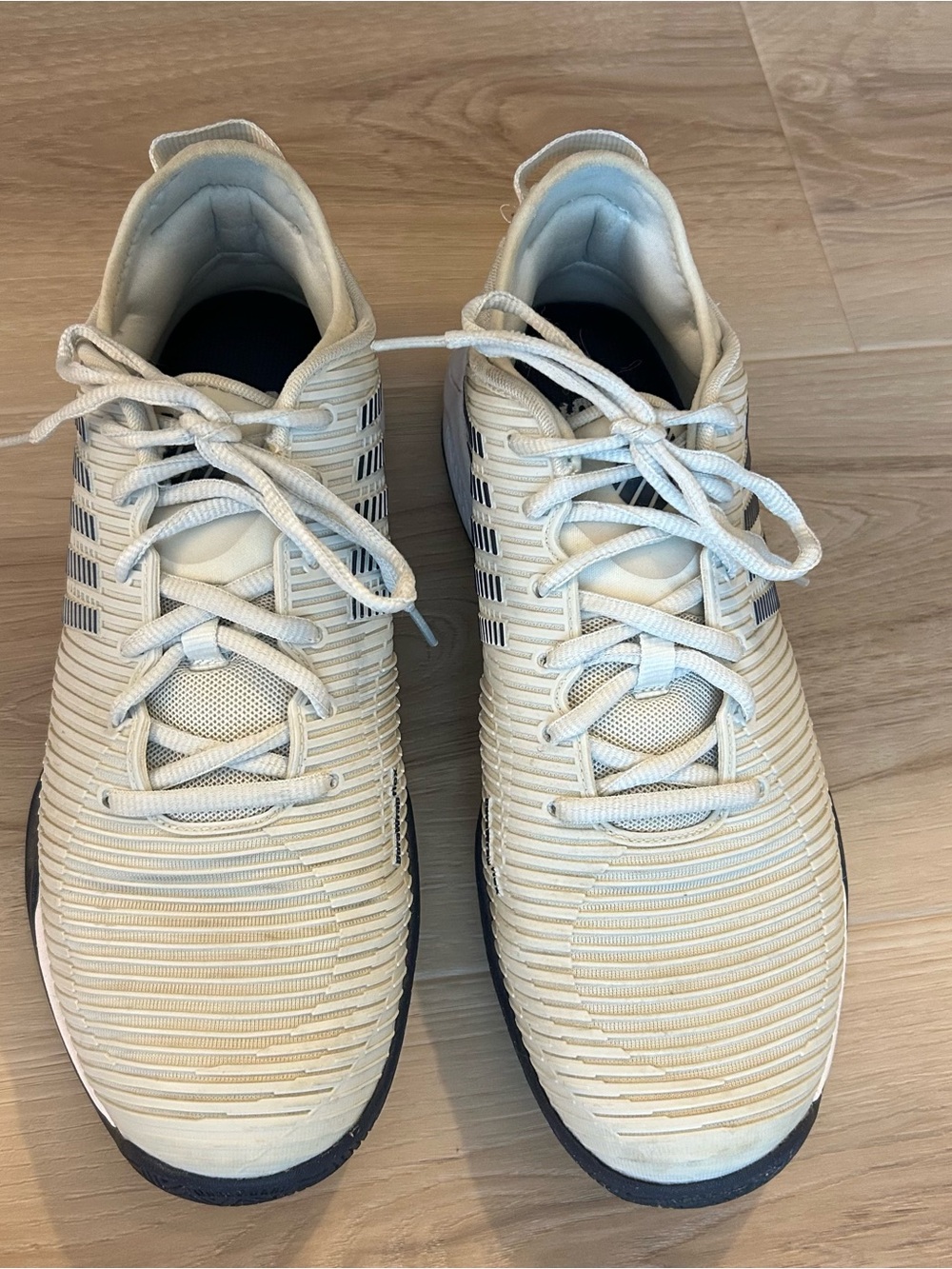 K-Swiss Men's Hyercourt Express 2 Tennis Shoe Durawrap Flex Grey